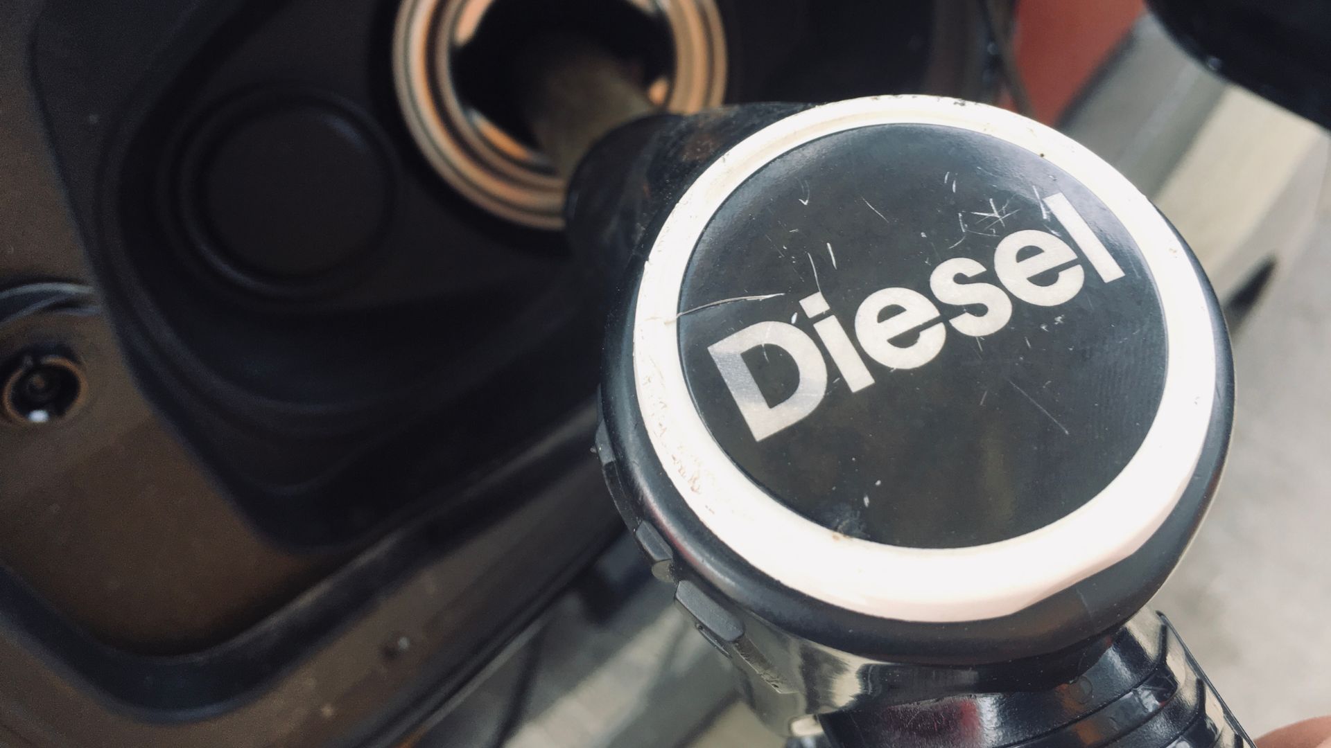 You are currently viewing Mesin Mobil Diesel: Ada Apa Saja Komponen Di Dalamnya?