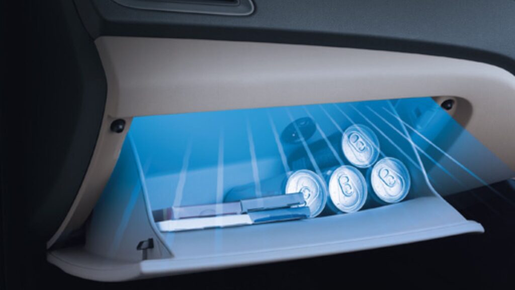 cooling glove box