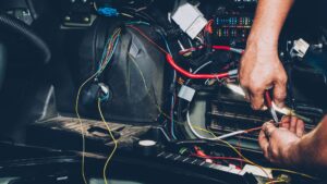 Read more about the article Komponen Utama dalam Sistem Wiring Mobil dan Fungsinya